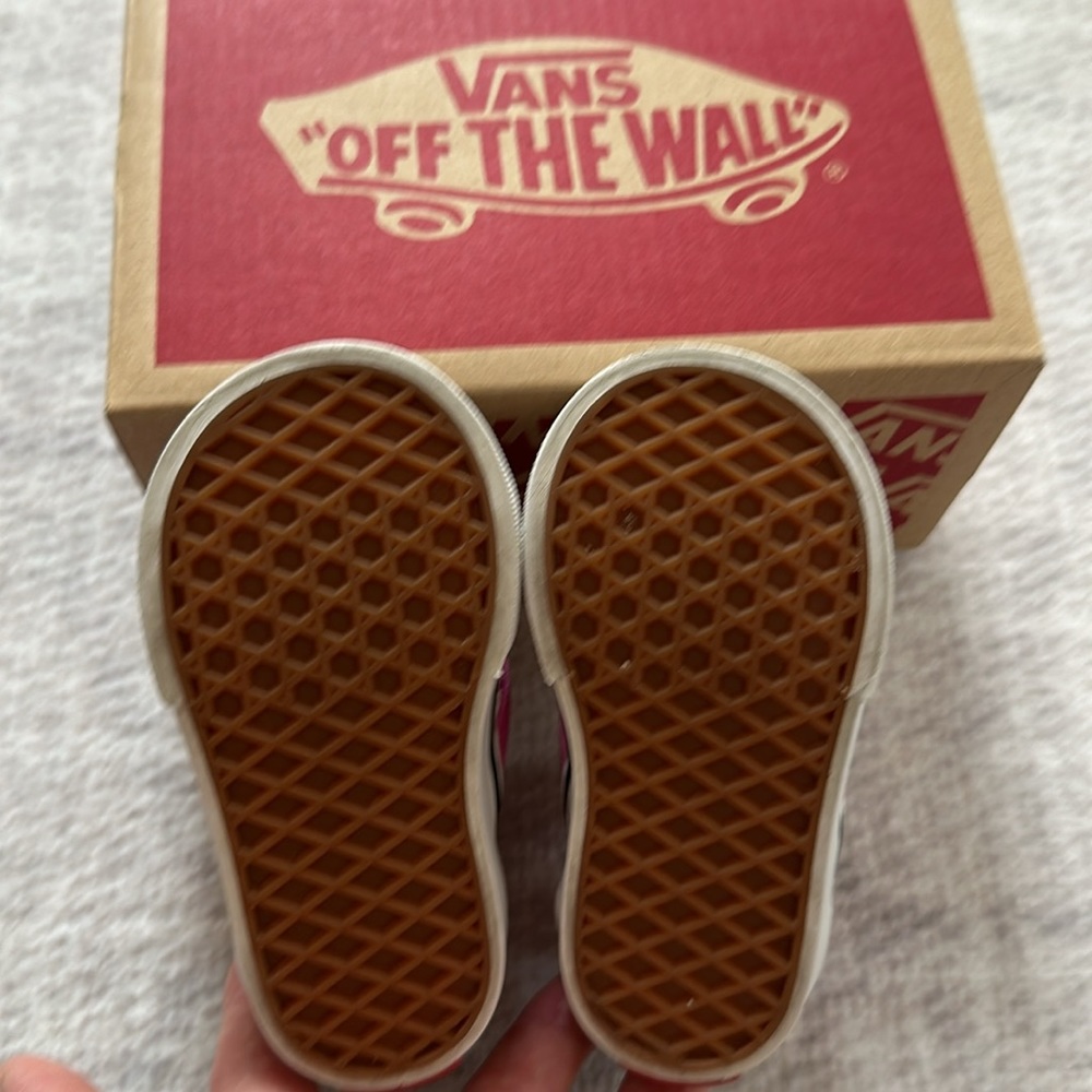 Vans - Picture 4 of 4